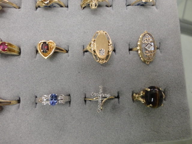 Complete Liquidation Jewelry and Furnishing Auction of Hallwoods Jewelry in our Gallery- Diamonds, Gold, Silver, Equipment, Gifts, Displays, Safe and much more - 15181.jpg
