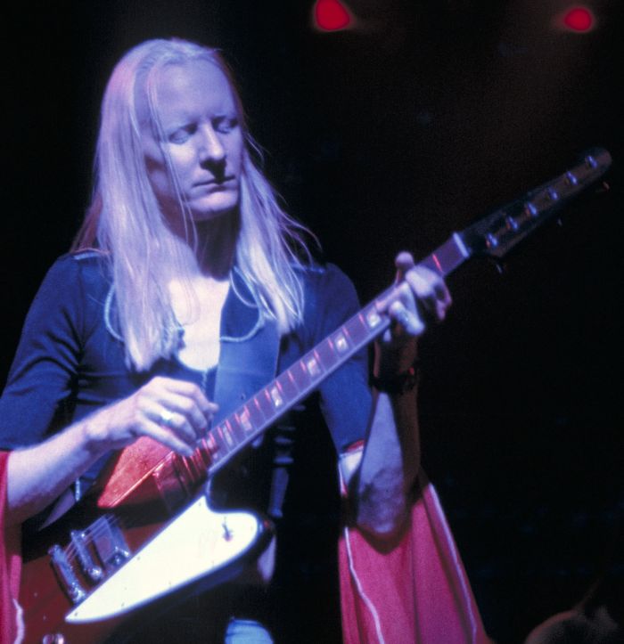 Past Auctions - johnny_winter_1.jpg