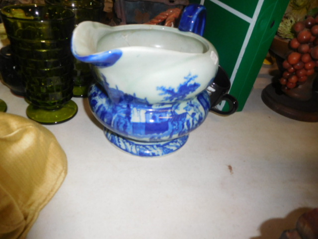 Estate Auction with some cool items - DSCN1973.JPG