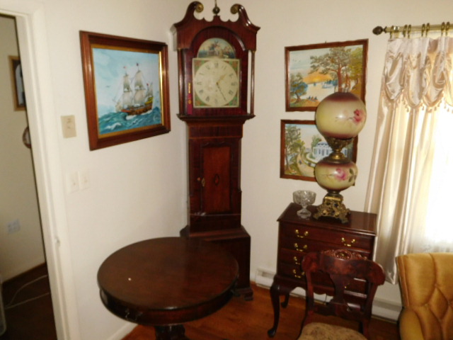 Reuben and Ruth Russell Estates Auction- Antiques-Real Estate- Rock Collection - DSCN3744.JPG