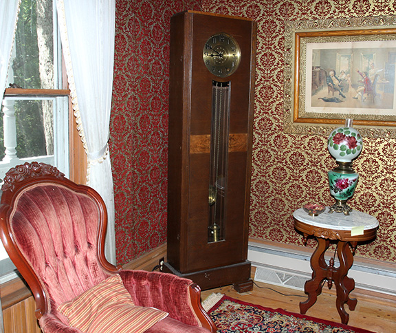 Historic Robins Roost American Queen Anne House, Antiques, Contents The Etta Mae Love Estate - JP_5335.jpg