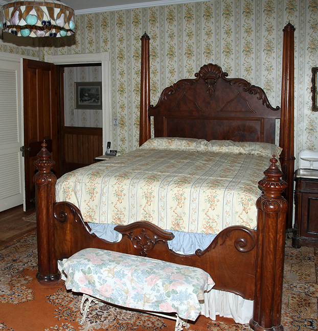 Historic Robins Roost American Queen Anne House, Antiques, Contents The Etta Mae Love Estate - JP_5366.jpg