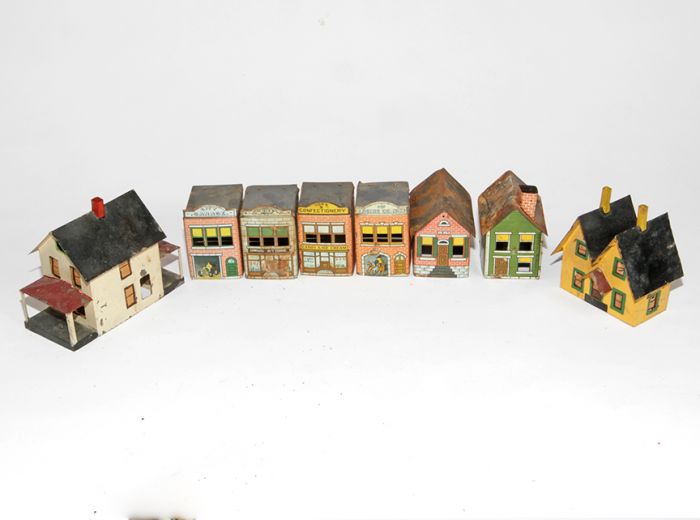 Don Squibb Estate Auction,Toys,Candy Containers, Games. Chocolate  Molds, Advertising Dolls plus much more. - 115_1.jpg