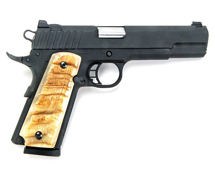 Mr. Terry Payne Custom Pistol,  Collectible Pistols, Long Guns, 50 Year Collection Online Auction  - 6_1.jpg
