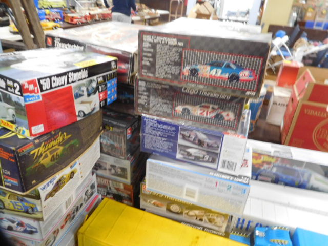 Estate Toy Collection and some Good Early NASCAR - DSCN0007.JPG
