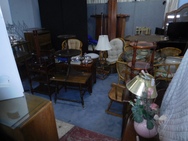 Mothers Day Upscale Household Auction and Antiques - DSCN9938.JPG