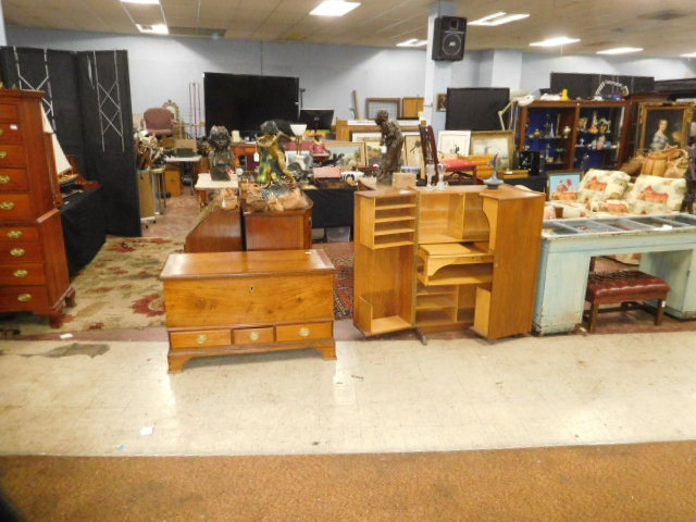 Thanksgiving Saturday November 30th Estates Auction - DSCN9794.JPG