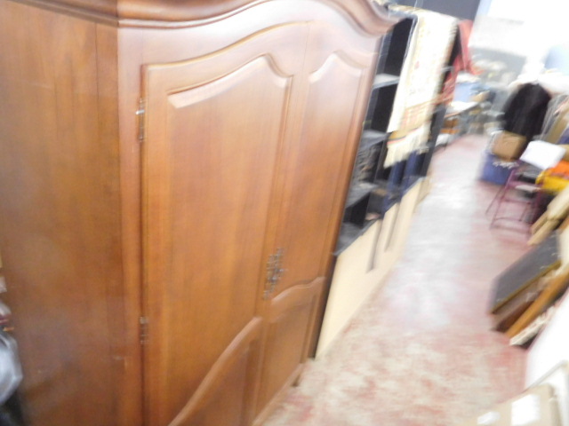 Sterling Sisters Memorial Day Monday Pop Up Estate Auction - DSCN9996.JPG