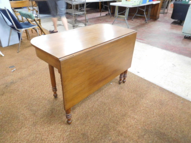National Estates Auction - DSCN9732.JPG