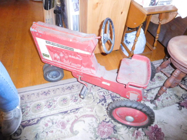 Judith Gregory Estate Auction - DSCN9705.JPG