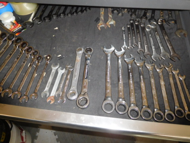 The Morris Auction-  Motorhome, Pickup truck, Fastest Camaro Ever, Tools, Tool boxes,  Equestrian, and Decorative signs and more - DSCN9851.JPG