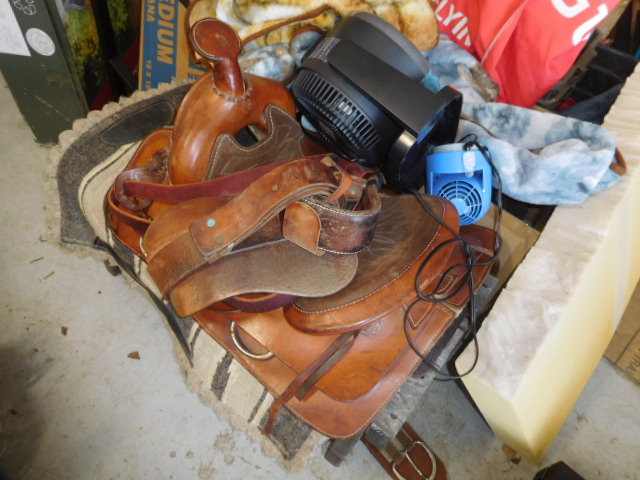 The Morris Auction-  Motorhome, Pickup truck, Fastest Camaro Ever, Tools, Tool boxes,  Equestrian, and Decorative signs and more - DSCN9867.JPG