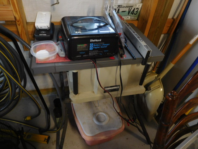 The Morris Auction-  Motorhome, Pickup truck, Fastest Camaro Ever, Tools, Tool boxes,  Equestrian, and Decorative signs and more - DSCN9918.JPG