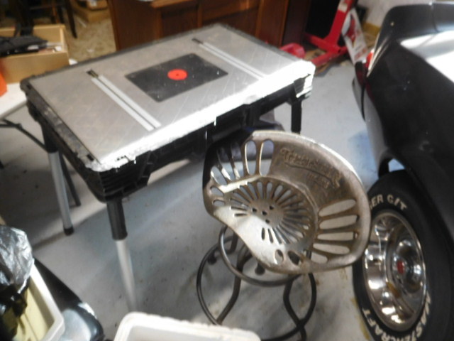 The Morris Auction-  Motorhome, Pickup truck, Fastest Camaro Ever, Tools, Tool boxes,  Equestrian, and Decorative signs and more - DSCN9924.JPG