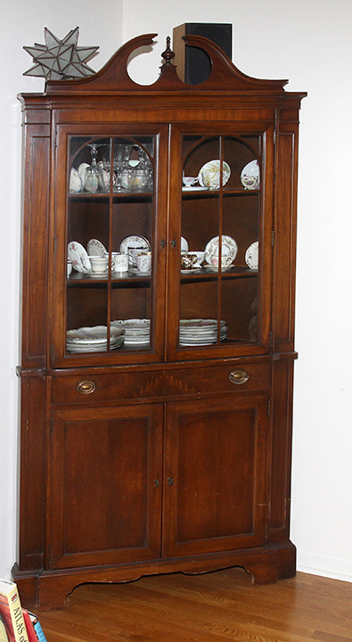 Anne Brading Estate Auction - 8289.jpg